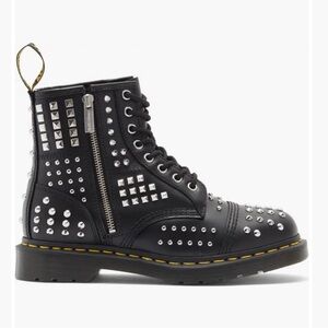 Dr. Martens 1460 StuddedBlack Leather Lace Up Boots Punk new